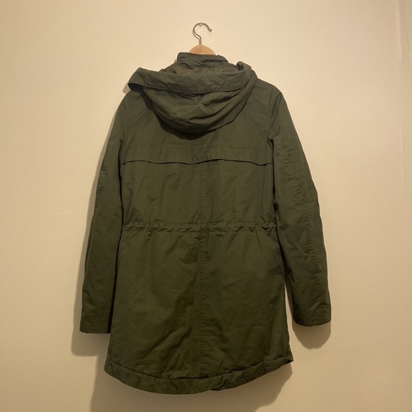 H&M green parka jacket . Size Xs. Worn only once. Very good condition. - Picture 6 of 15
